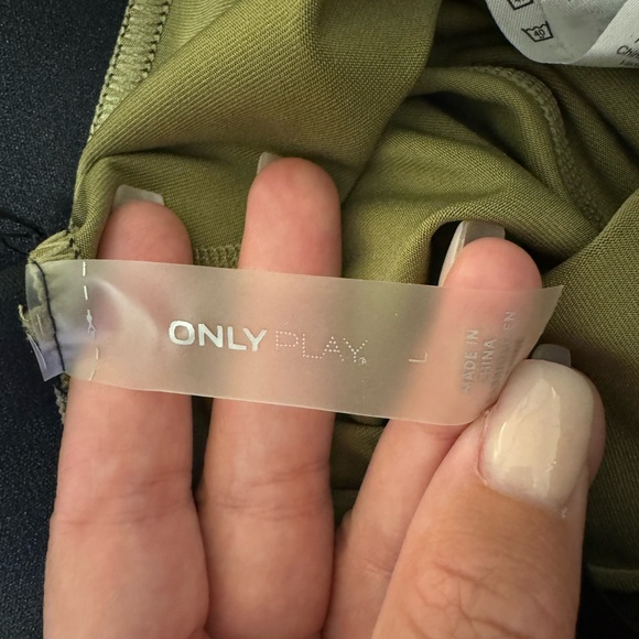 (NWOT) Only Play legging - Picture 4 of 4